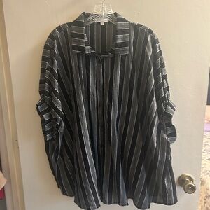 Striped Button-Front Women's Shirt - Black & White